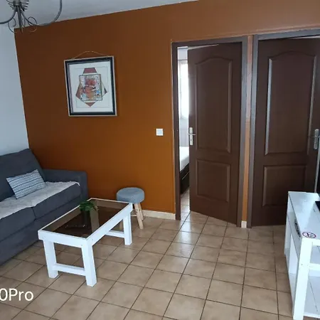 Caroline Apartment